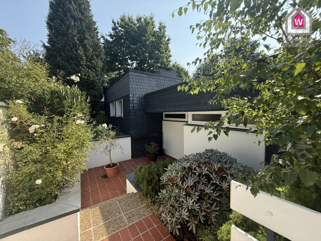 Eingang_EFH_Bochum_Stiepel_Wetekam_Immobilien_GmbH